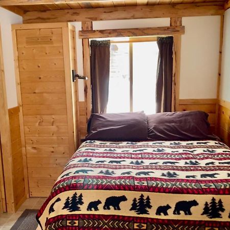 Meandering Moose Lodging Талкитна Екстериор снимка