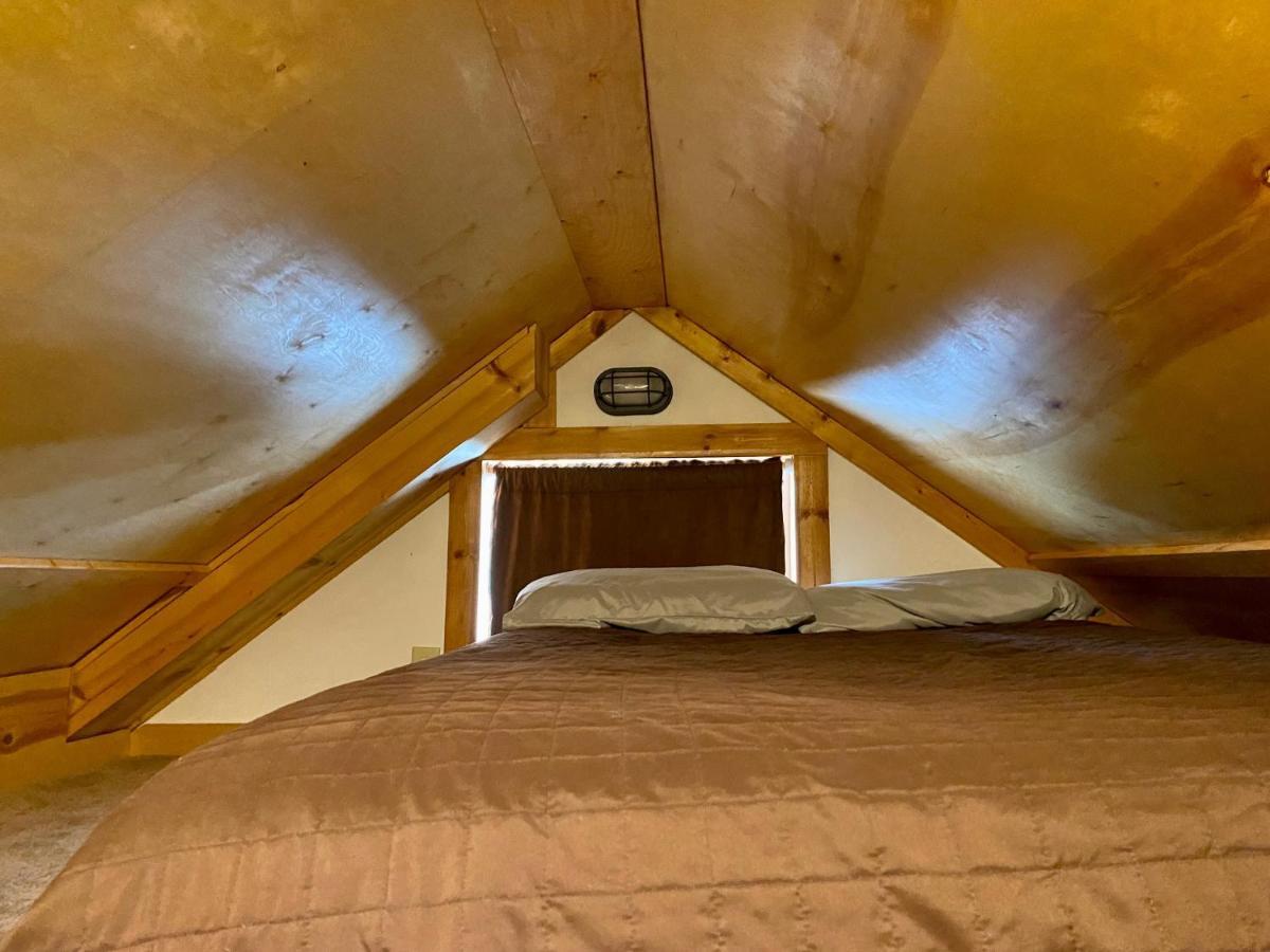 Meandering Moose Lodging Талкитна Екстериор снимка