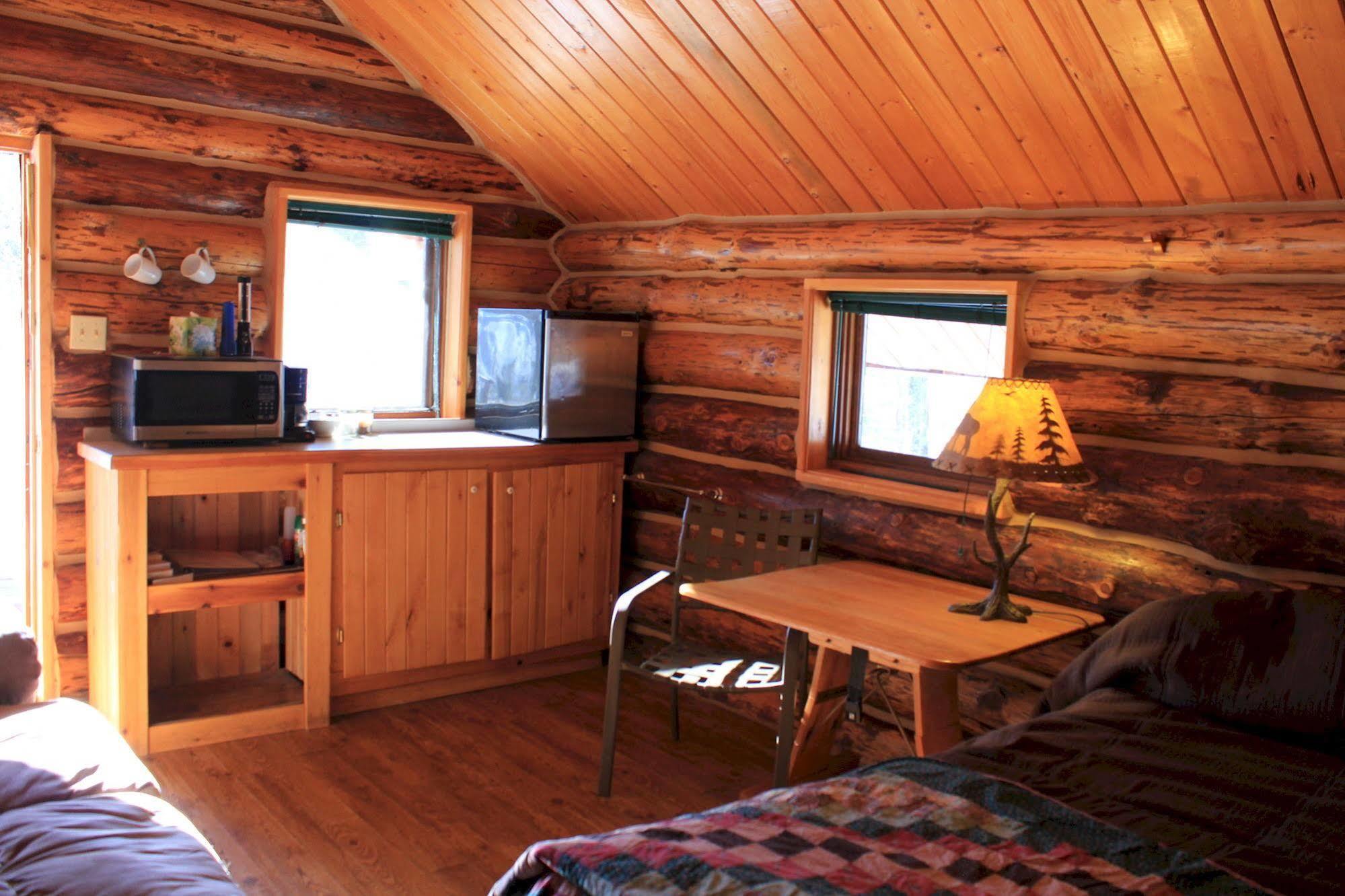 Meandering Moose Lodging Талкитна Екстериор снимка